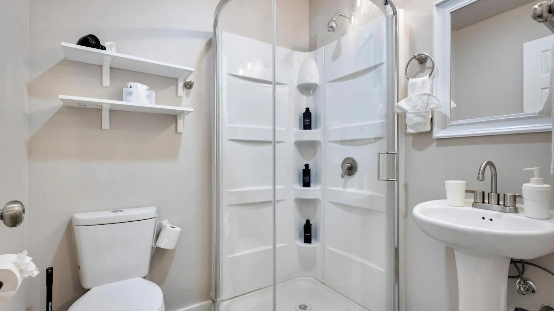 Guest house Judkins Entire Upper Floor - Close To Downtown Seattle